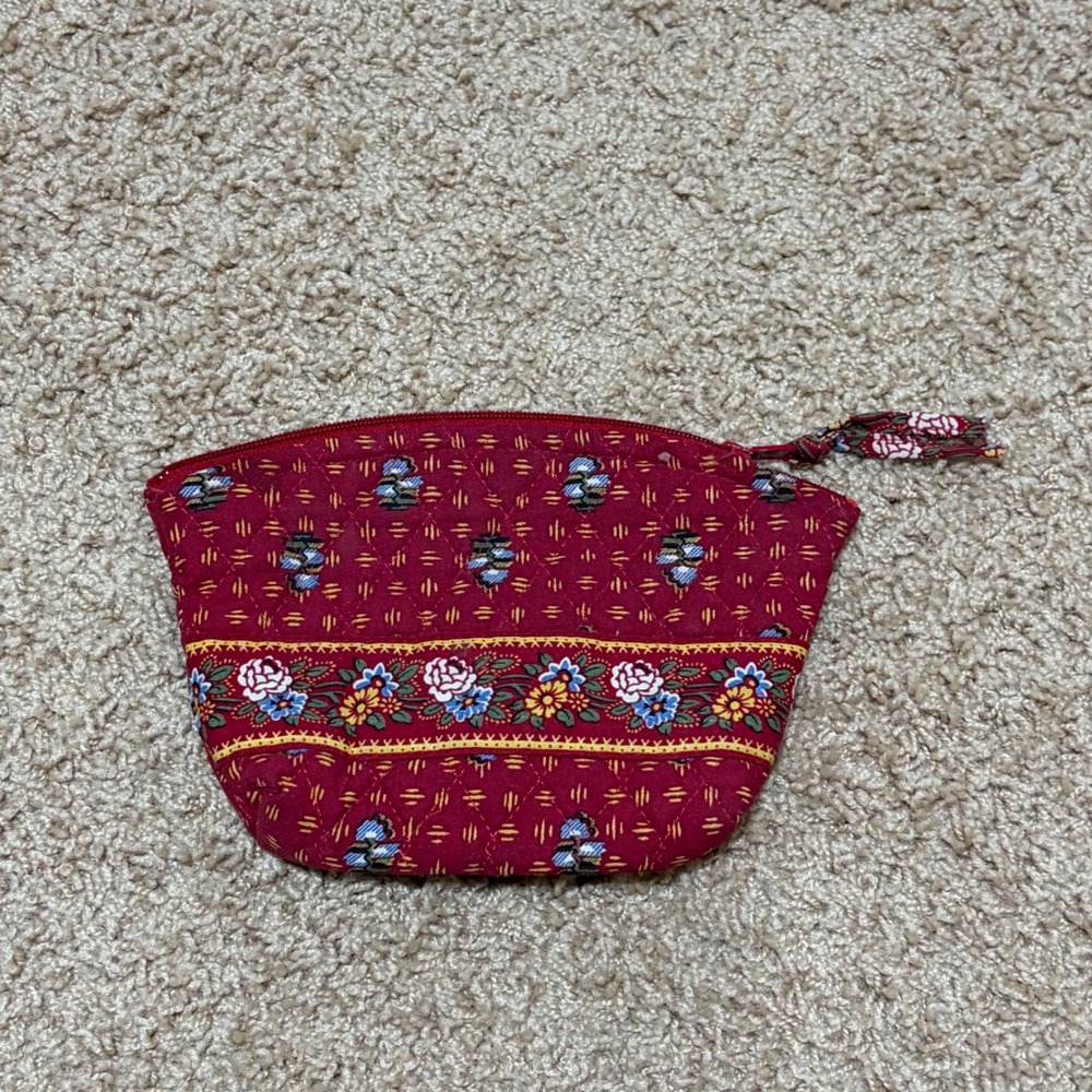 Vera Bradley Burgundy Red Floral Quilted Cotton Cosmetic Makeup Zipper Pouch Bag